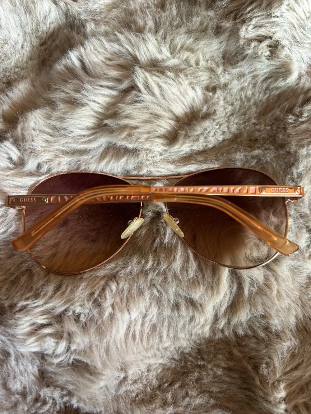 Guess GUF241 Rose Gold Aviator Sunglasses (Rare)
